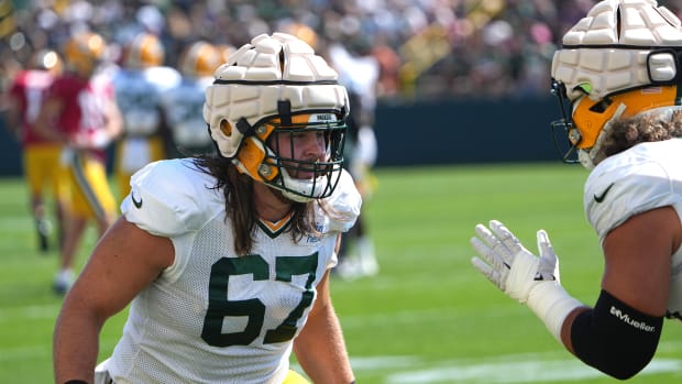 Interior offensive lineman Jake Hanson
